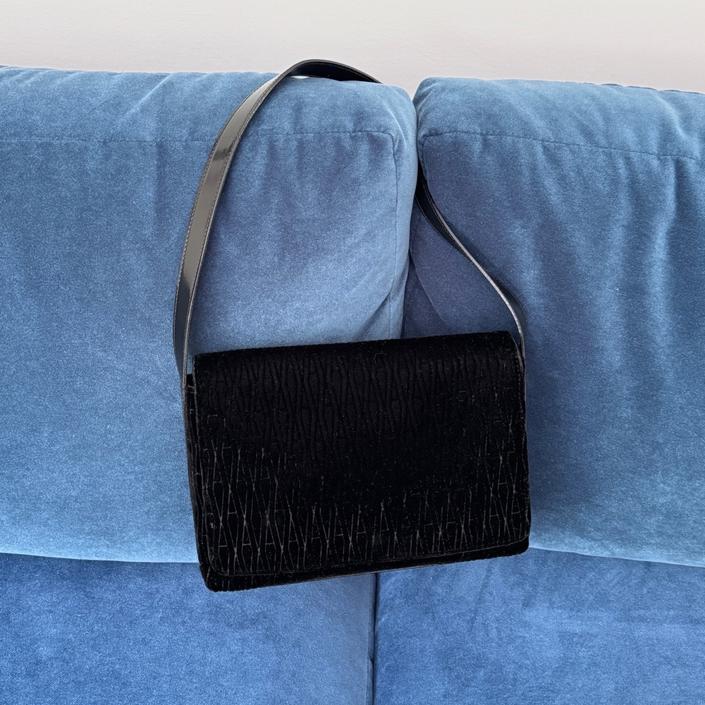 Adrienne Vittadini Black Velvet Women’s Shoulder Bag‎